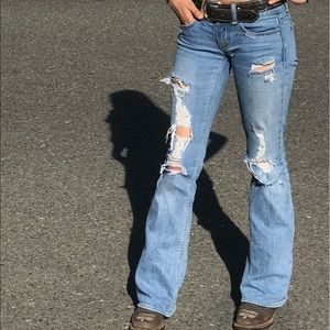 Ripped American eagle jeans boot cut